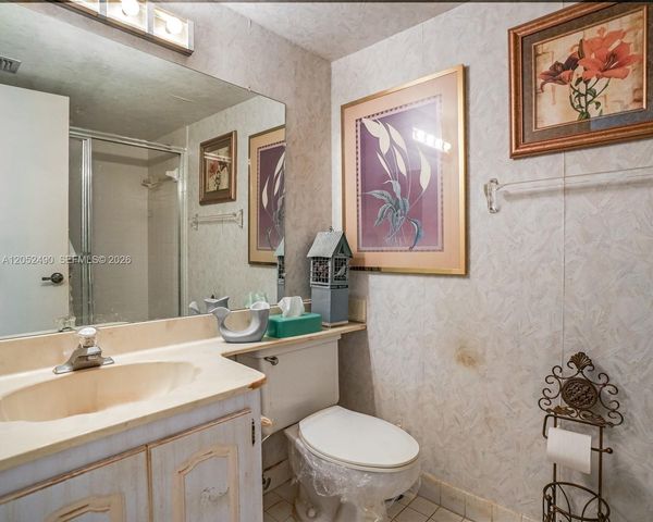 3930 Inverrary Boulevard 406D, Lauderhill, FL 33319