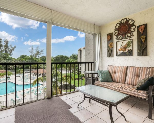 3930 Inverrary Boulevard 406D, Lauderhill, FL 33319
