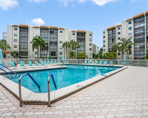 3930 Inverrary Boulevard 406D, Lauderhill, FL 33319