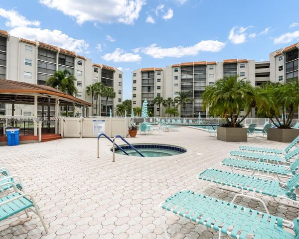 3930 Inverrary Boulevard 406D, Lauderhill, FL 33319