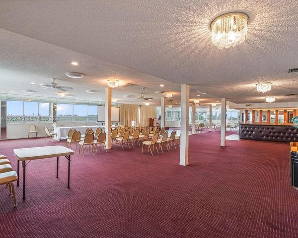 3930 Inverrary Boulevard 406D, Lauderhill, FL 33319