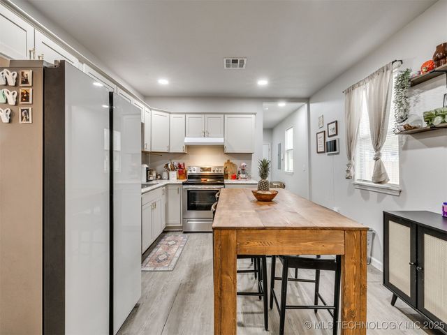 1330 N Santa Fe Avenue, Tulsa, OK 74127