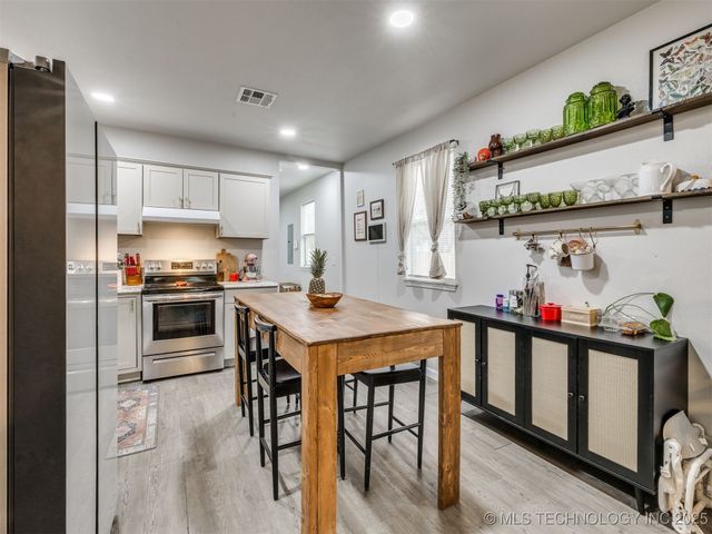 1330 N Santa Fe Avenue, Tulsa, OK 74127