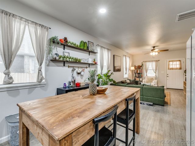 1330 N Santa Fe Avenue, Tulsa, OK 74127