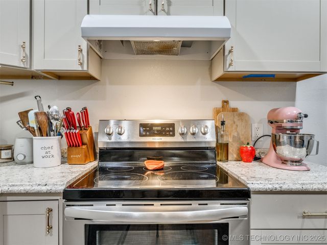 1330 N Santa Fe Avenue, Tulsa, OK 74127