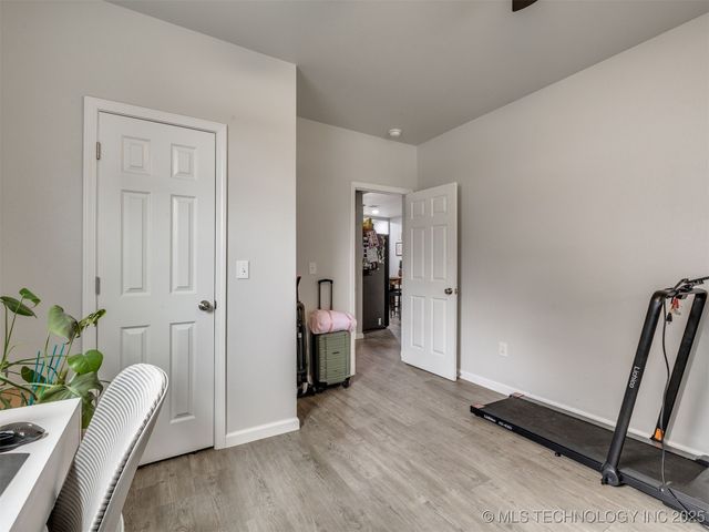 1330 N Santa Fe Avenue, Tulsa, OK 74127