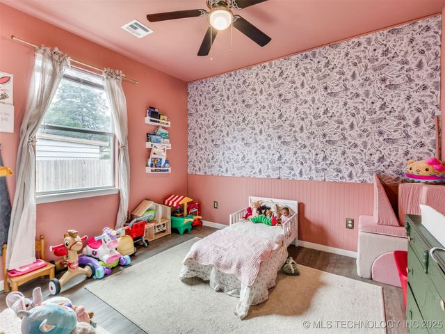 1330 N Santa Fe Avenue, Tulsa, OK 74127