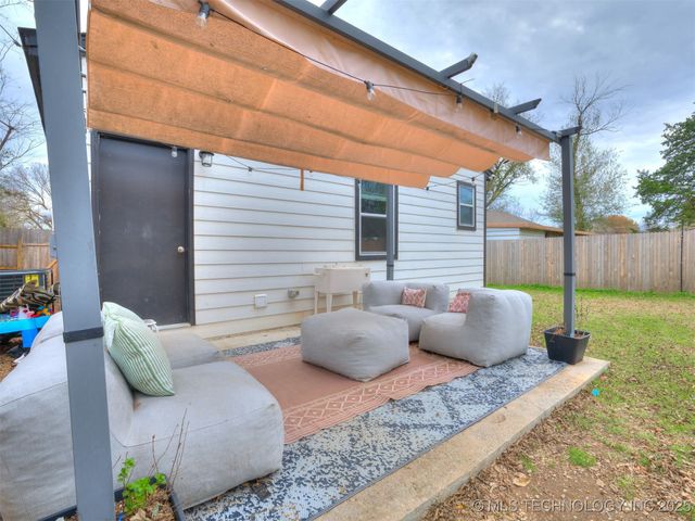 1330 N Santa Fe Avenue, Tulsa, OK 74127