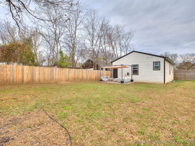 1330 N Santa Fe Avenue, Tulsa, OK 74127