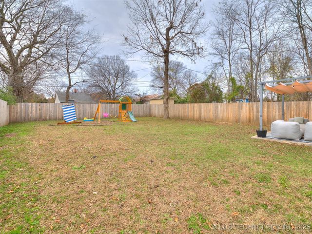 1330 N Santa Fe Avenue, Tulsa, OK 74127