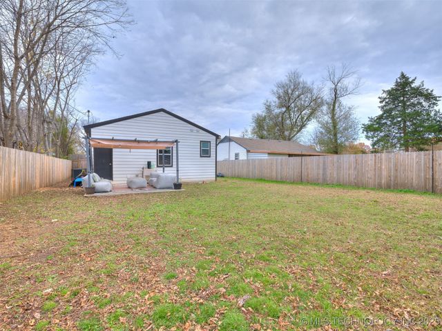 1330 N Santa Fe Avenue, Tulsa, OK 74127