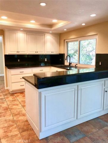 824 Hasting Circle, Claremont, CA 91711