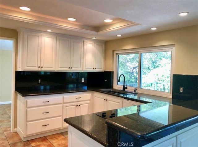 824 Hasting Circle, Claremont, CA 91711