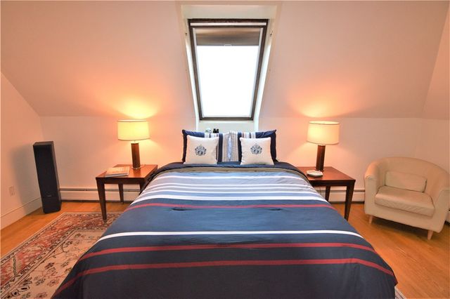 61 Ledge Road J, Newport, RI 02840