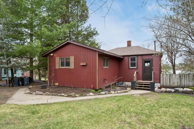 4692 115th Avenue, Clear Lake, MN 55319