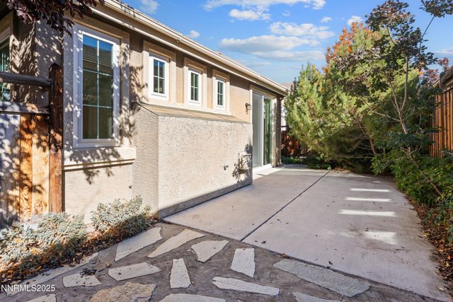 2661 Lawry Drive, Sparks, NV 89436