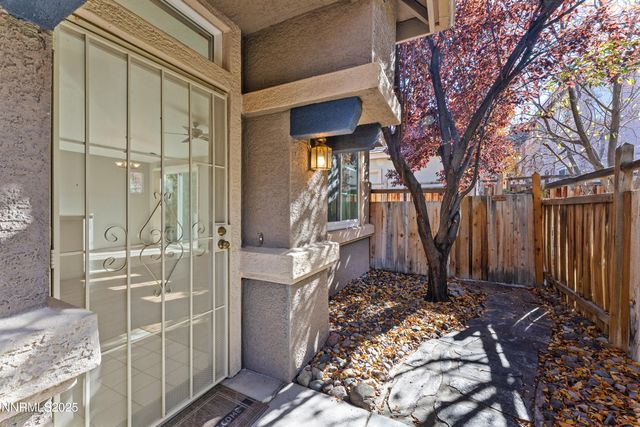 2661 Lawry Drive, Sparks, NV 89436