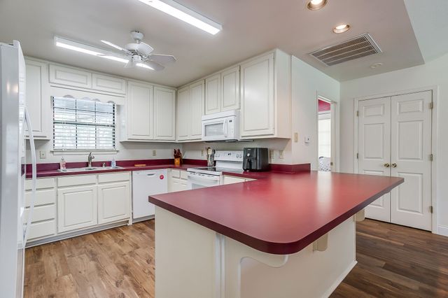 1110 Jones Road, Weatherford, TX 76088