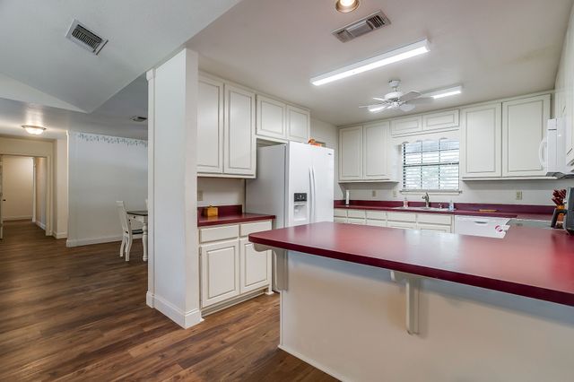1110 Jones Road, Weatherford, TX 76088