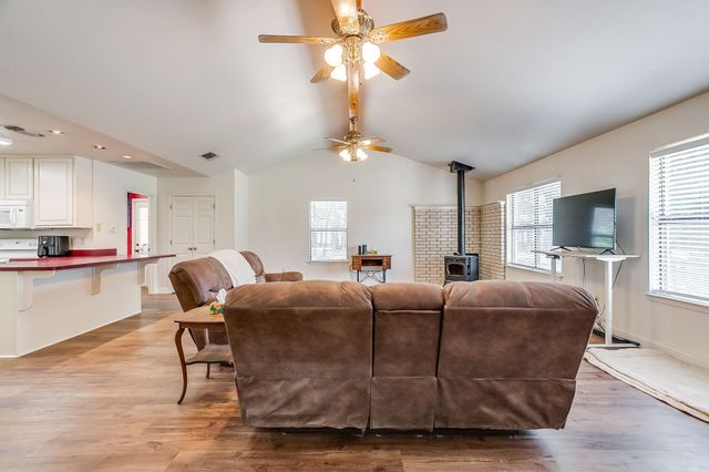 1110 Jones Road, Weatherford, TX 76088