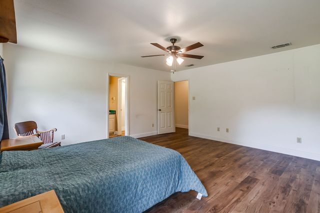 1110 Jones Road, Weatherford, TX 76088