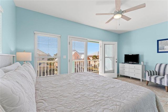 1467 Sandy Lane B, Gulf Shores, AL 36542