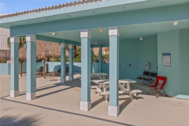 1467 Sandy Lane B, Gulf Shores, AL 36542