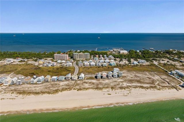 1467 Sandy Lane B, Gulf Shores, AL 36542