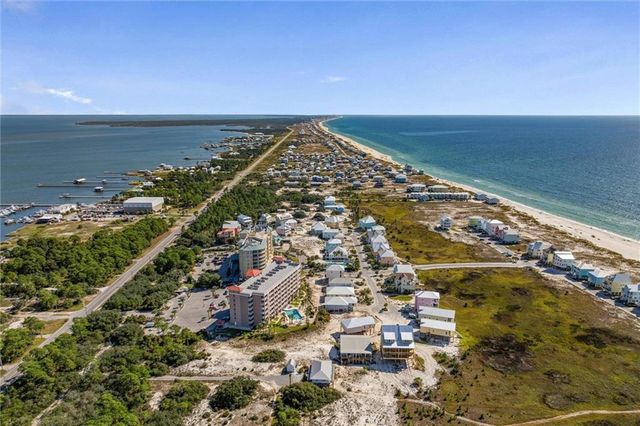 1467 Sandy Lane B, Gulf Shores, AL 36542