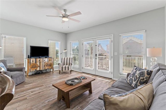 1467 Sandy Lane B, Gulf Shores, AL 36542