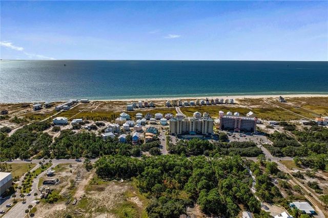 1467 Sandy Lane B, Gulf Shores, AL 36542