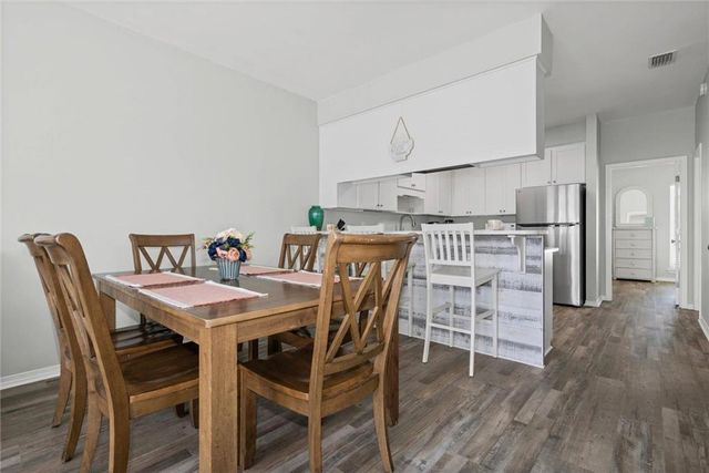 1467 Sandy Lane B, Gulf Shores, AL 36542