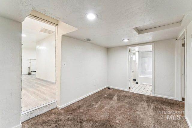 317 E Ithaca Street, Caldwell, ID 83605