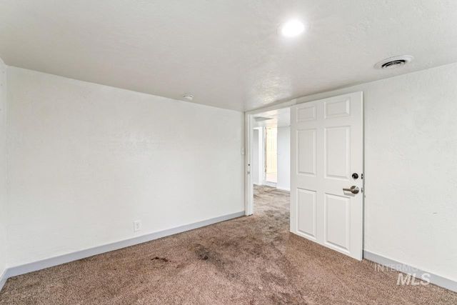 317 E Ithaca Street, Caldwell, ID 83605