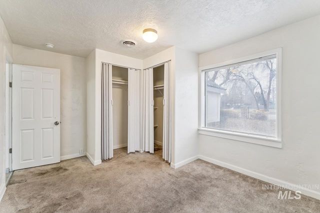 317 E Ithaca Street, Caldwell, ID 83605