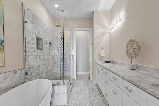 13001 Hutton Drive 31, Farmers Branch, TX 75234