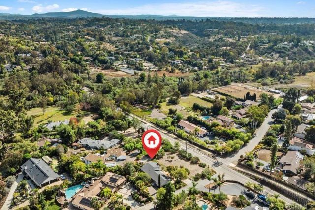 711 La Quebrada, Encinitas, CA 92024