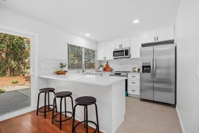 711 La Quebrada, Encinitas, CA 92024