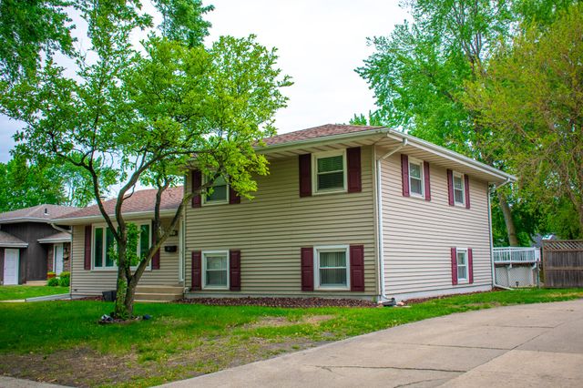8713 Monroe Avenue, Munster, IN 46321