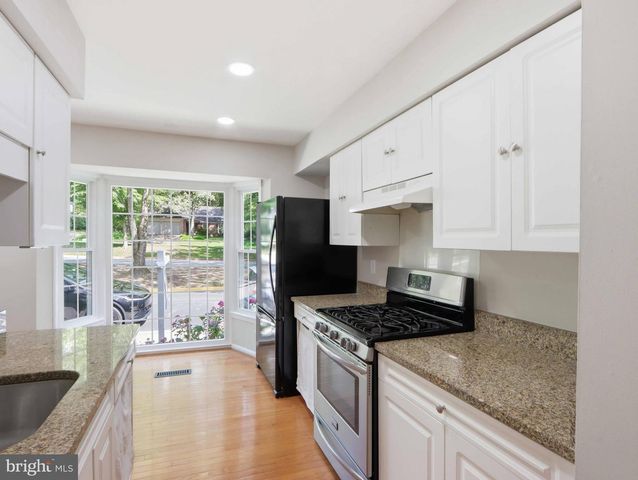 1650 ALBERMARLE DR, Crofton, MD 21114
