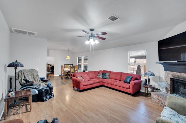 104 Coyote Run, Waxahachie, TX 75165