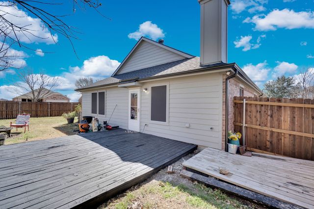 104 Coyote Run, Waxahachie, TX 75165