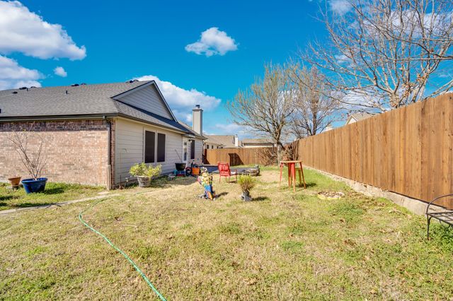 104 Coyote Run, Waxahachie, TX 75165