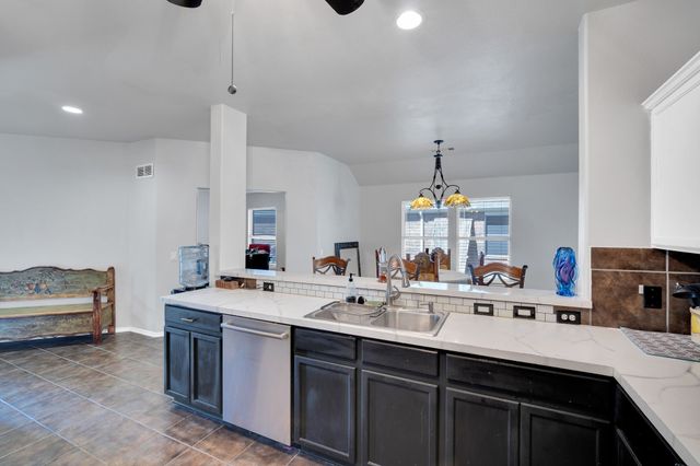 104 Coyote Run, Waxahachie, TX 75165