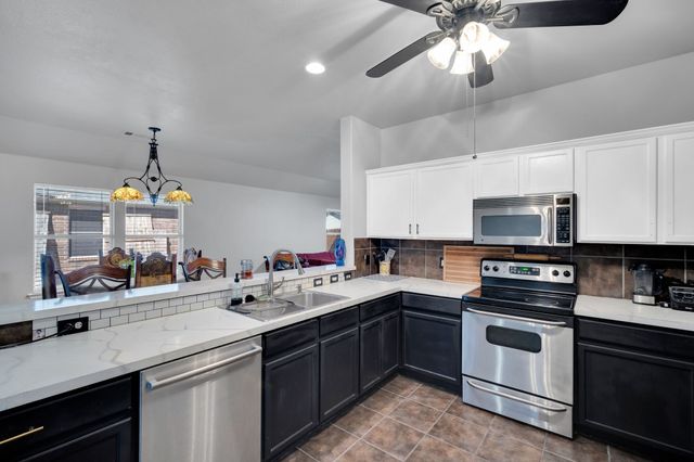 104 Coyote Run, Waxahachie, TX 75165