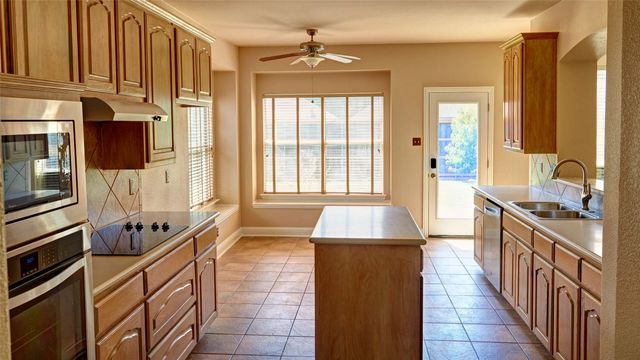 6217 Stewart Boulevard, The Colony, TX 75056
