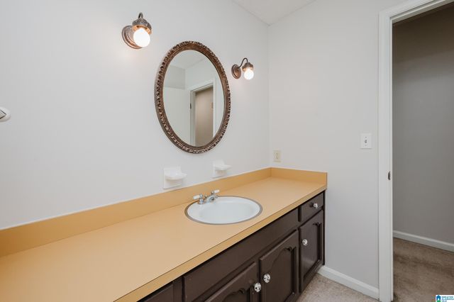 4220 SHILOH LANE, Birmingham, AL 35213