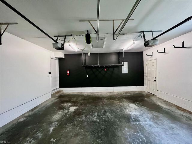 964 Wasserman DR, Virginia Beach, VA 23454