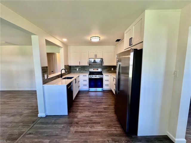 964 Wasserman DR, Virginia Beach, VA 23454