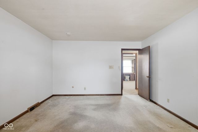 4034 S Nevermind Way S, Greenwood, IN 46142